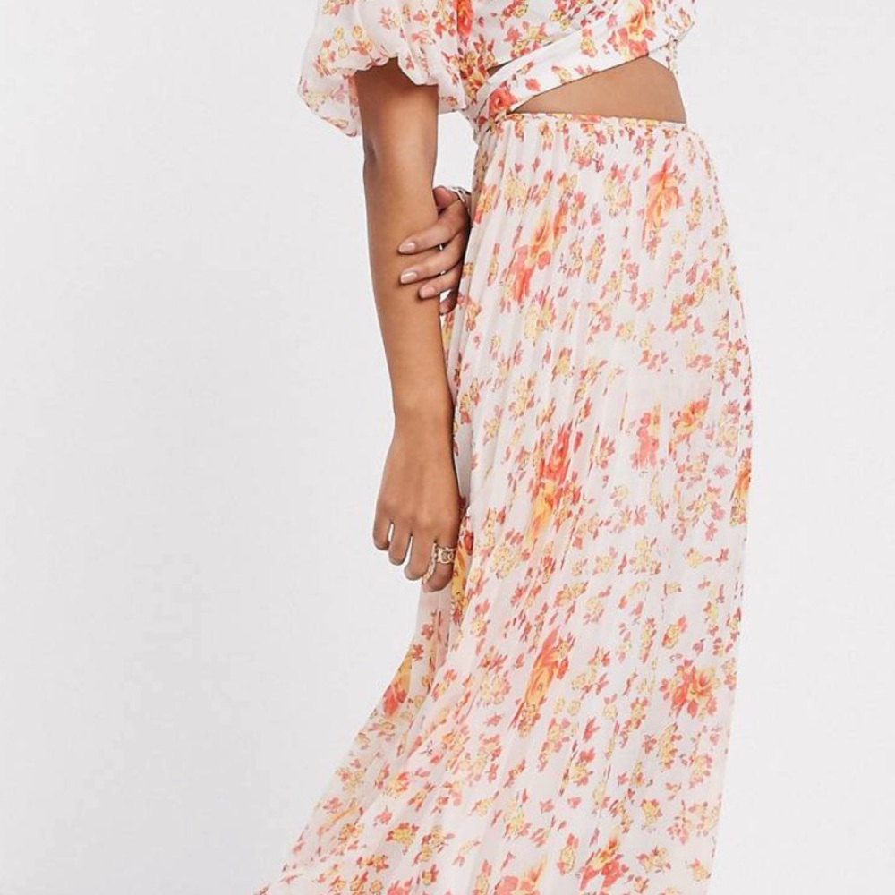 Never worn ASOS DESIGN wrap around pleated midi